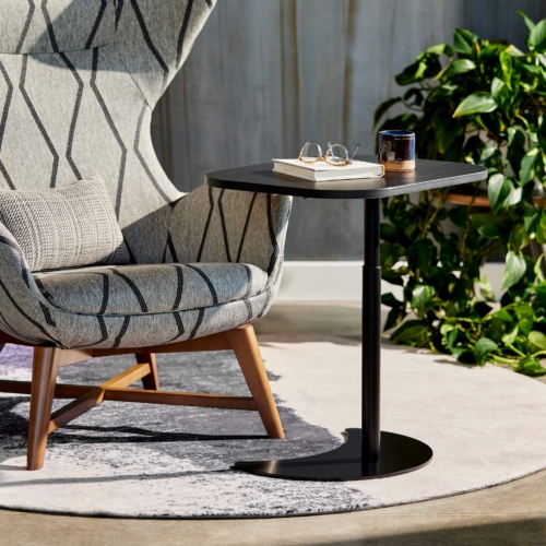 Mariben Pull-Up Tables by National