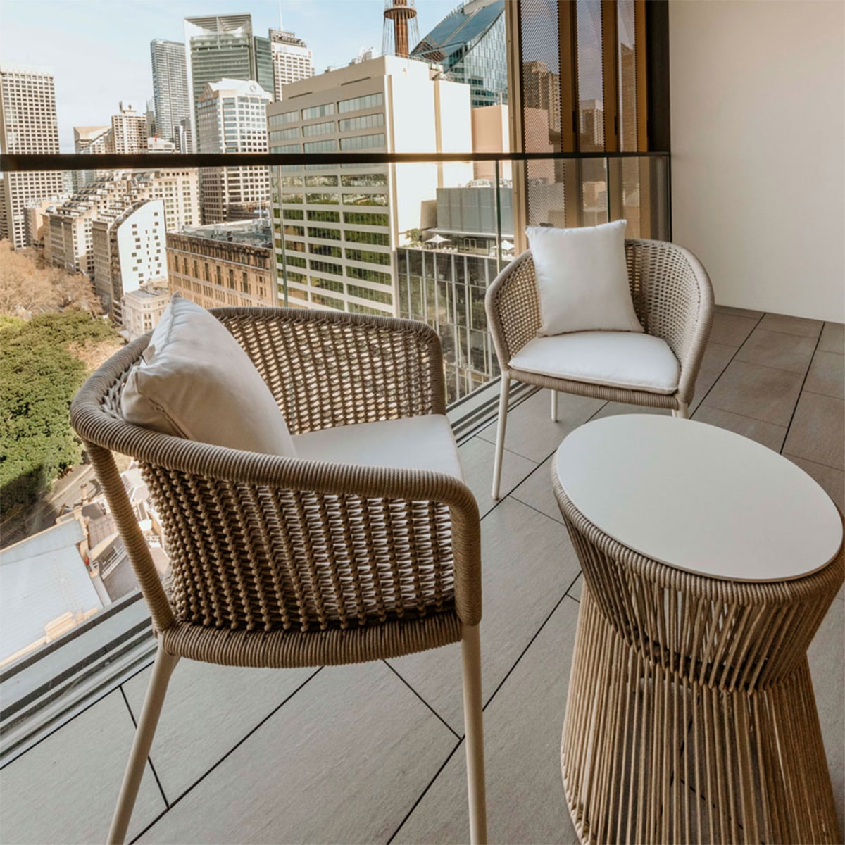 Html Knot Knot Table - Hospitality Snapshots
