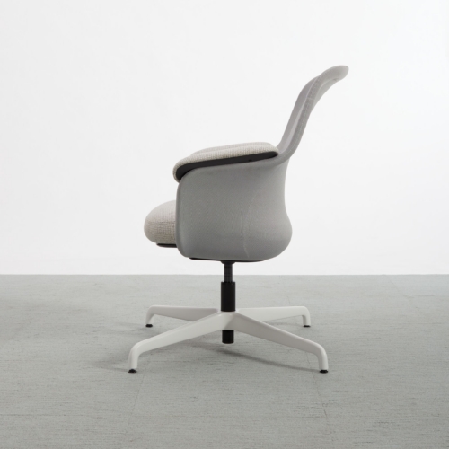 Aarea Lounge Chair - 0