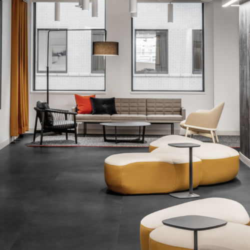 175 W Jackson Amenity Space