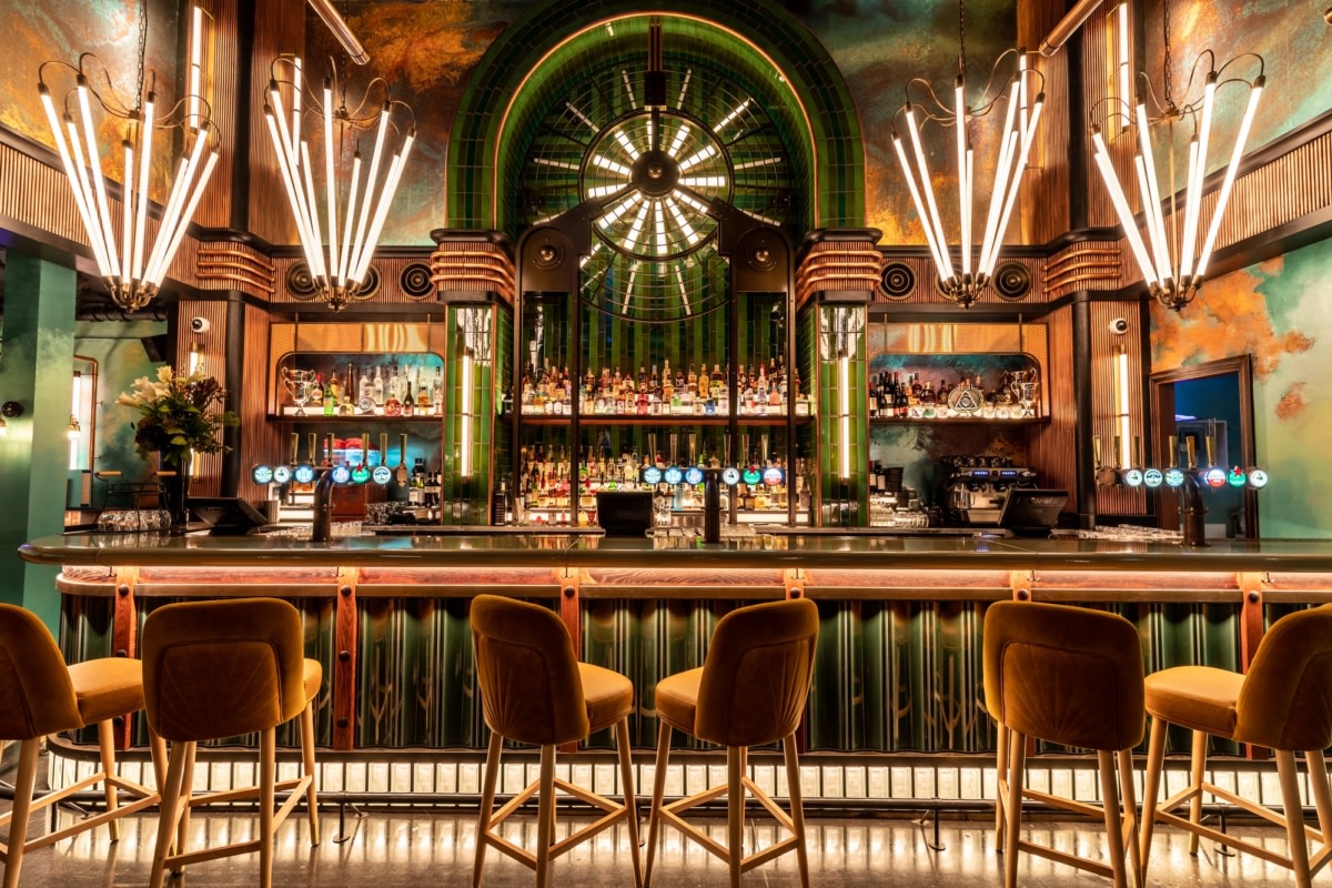 Electric Shuffle Bar - Hospitality Snapshots