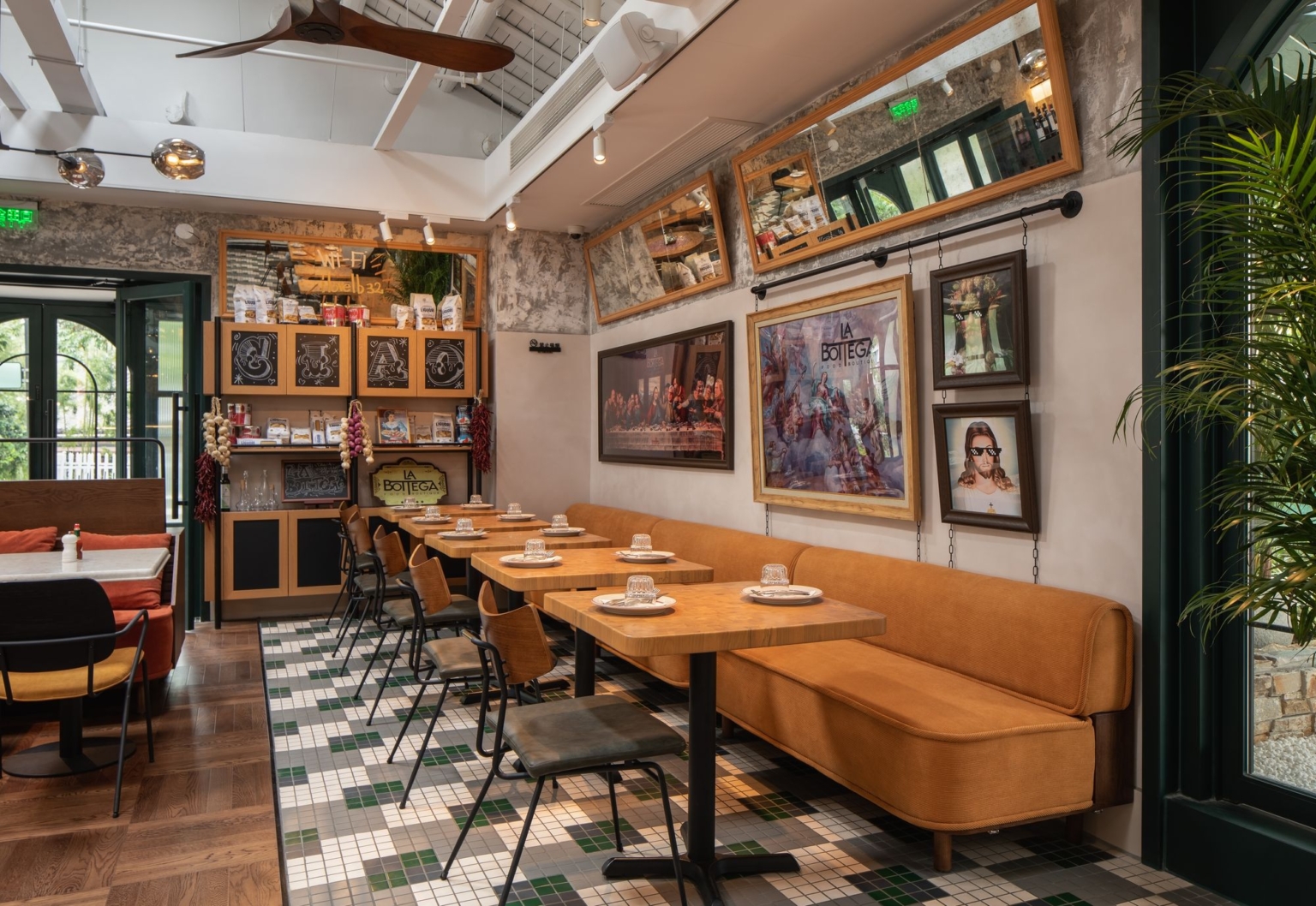 La Bottega Restaurant & Bar Hospitality Snapshots