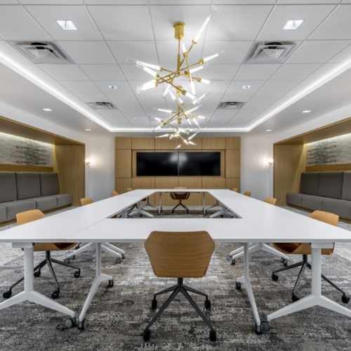 Camelback Center Lobby &  Amenity Spaces