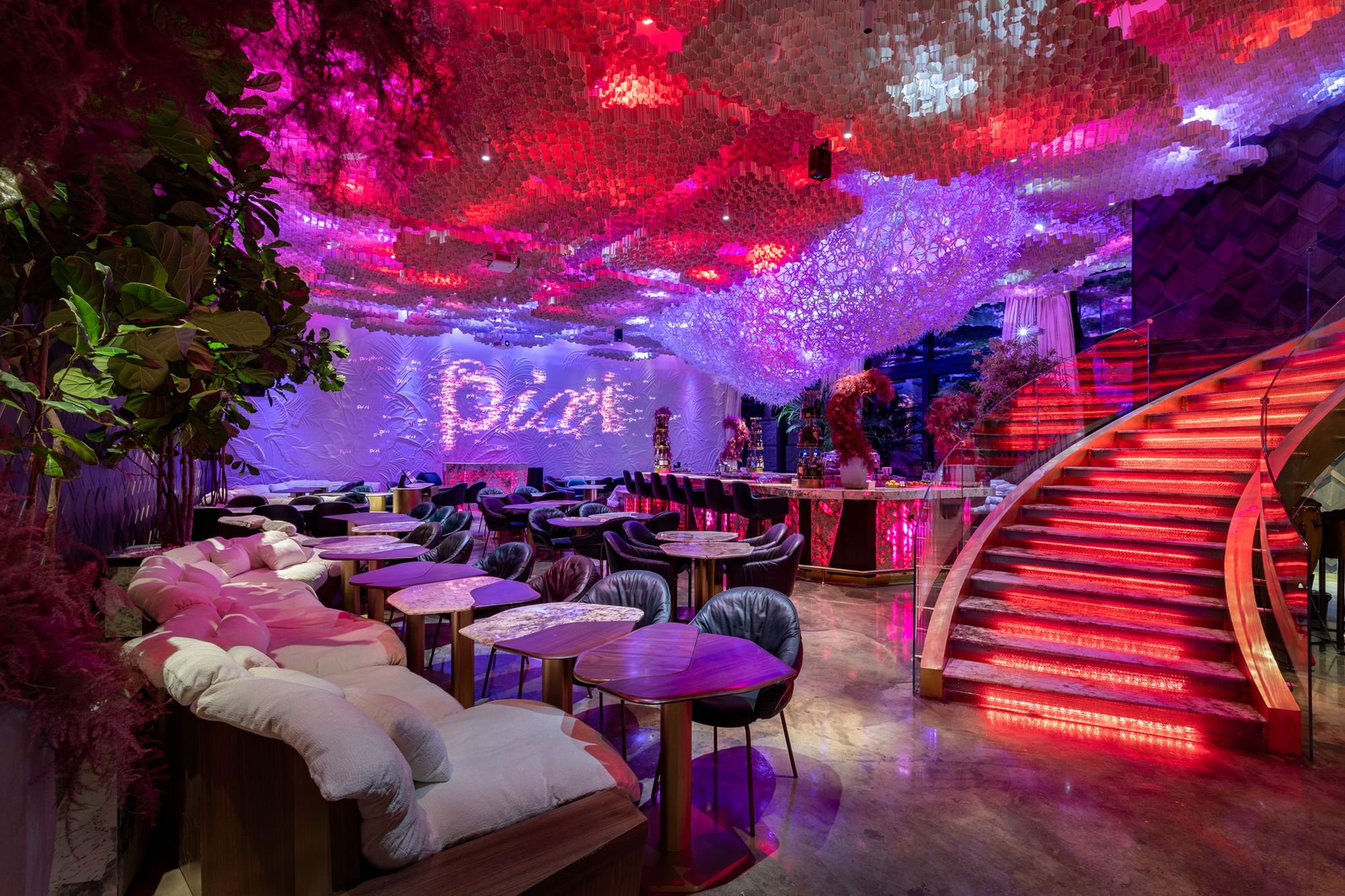 PIXI Restaurant - Hospitality Snapshots