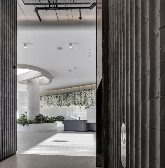 412 St Kilda Road Lobby and Amenity Spaces - 0