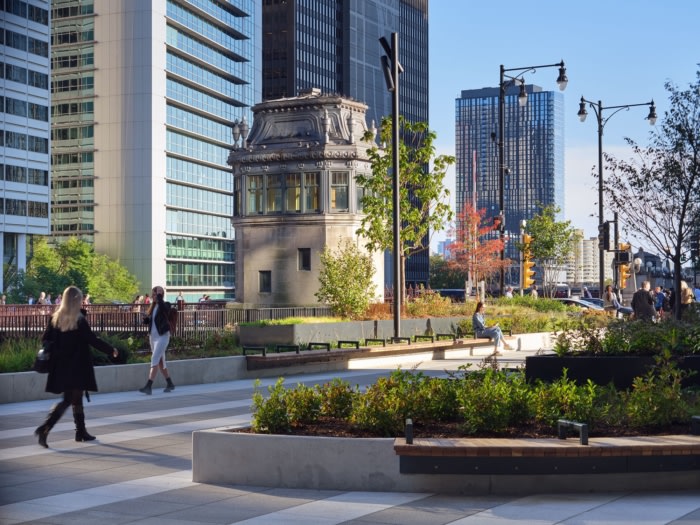 10 & 120 South Riverside Plaza - 0