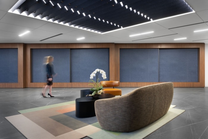 The Drake Oak Brook Office Plaza Lobby - 0