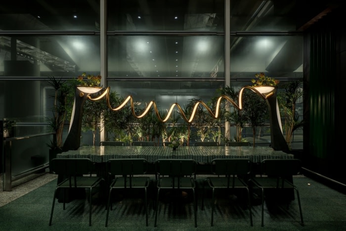 The Alchemist Café – Hong Kong International Airport - 0