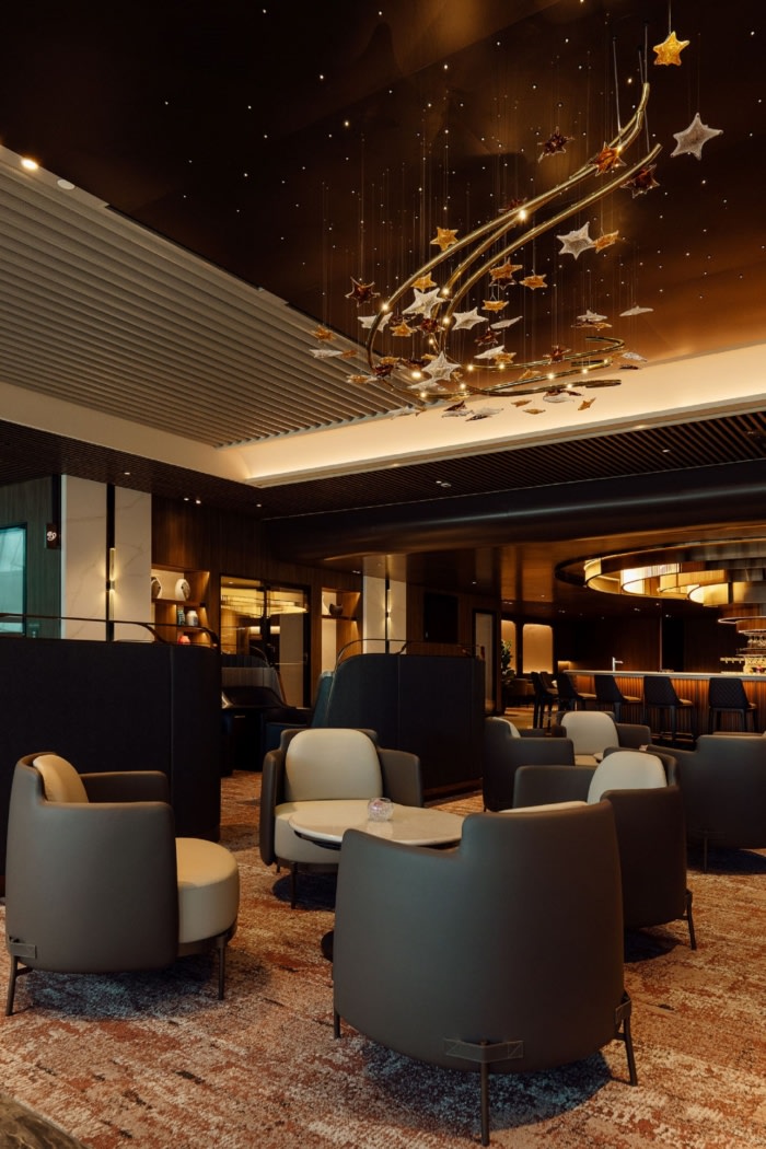 First Class SilverKris Lounge at Changi Terminal 2 - 0