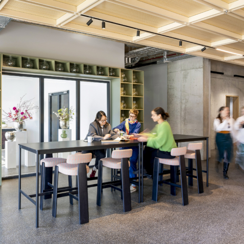 M40 Lobby and Amenity Spaces